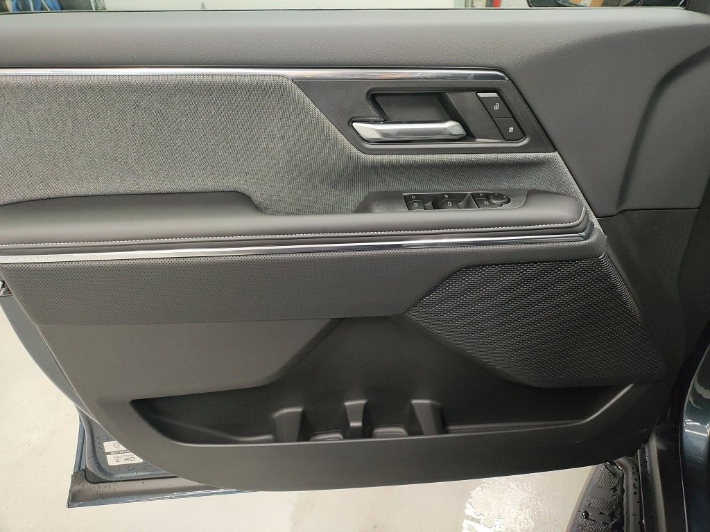 New 2026 GMC Sierra EV Elevation image 24