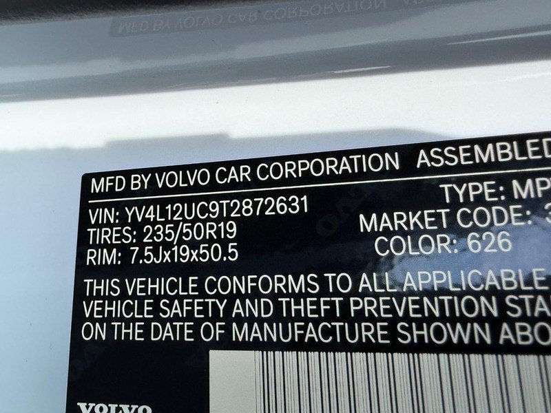 New 2026 Volvo XC40 B5 Plus w/ Protection Package Premier AWD/4WD image 16