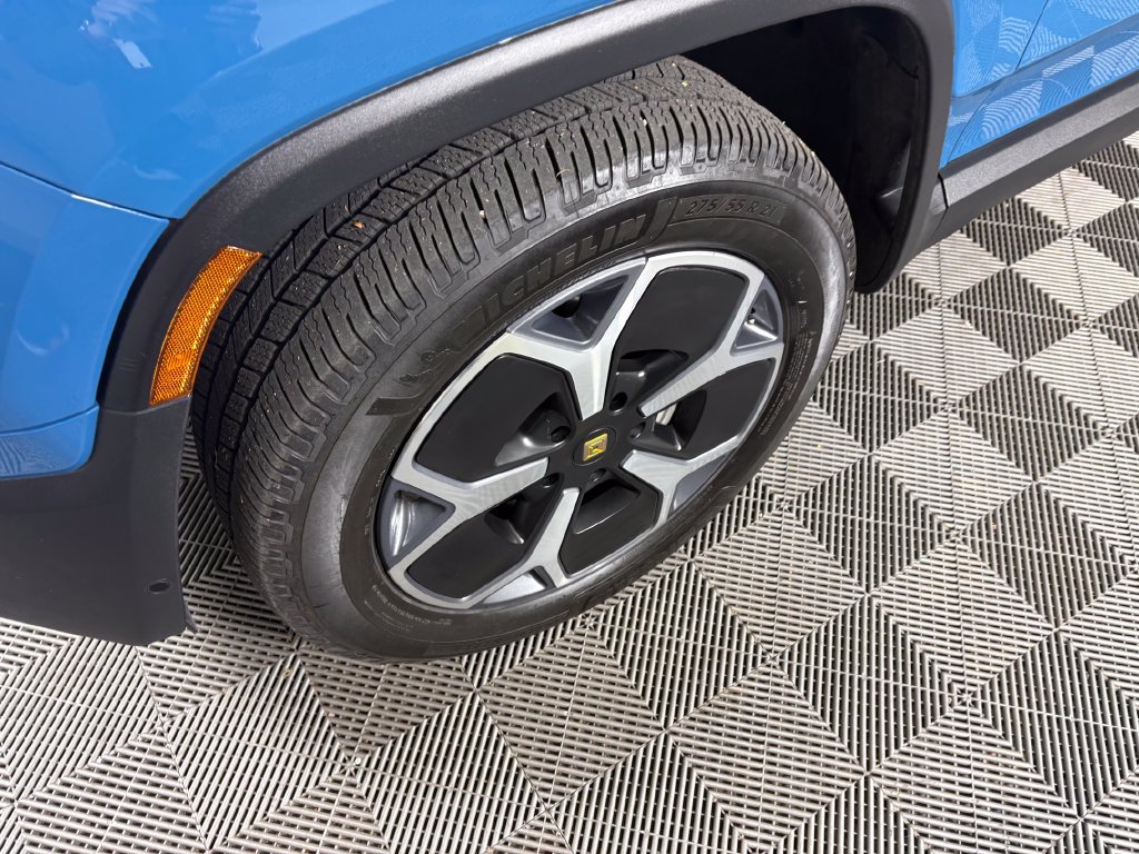 Used 2023 Rivian R1T Adventure Dual AWD/4WD image 10