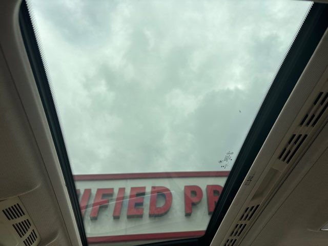 Used 2014 BMW 228i Coupe image 32