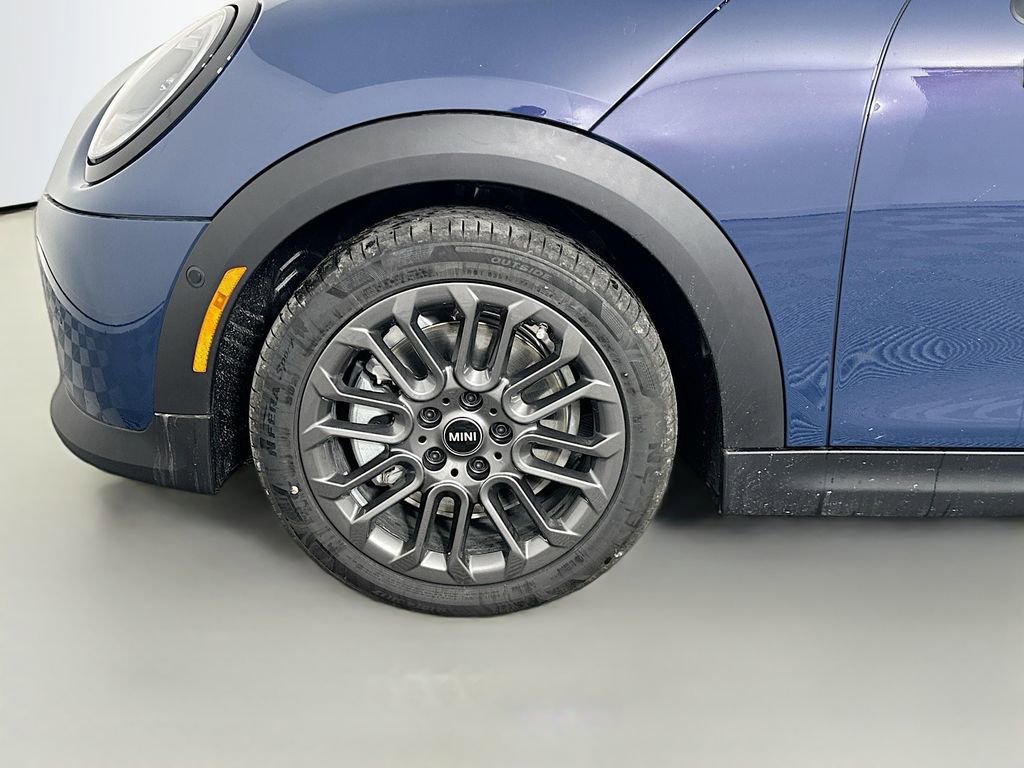Certified 2025 MINI Cooper S image 22