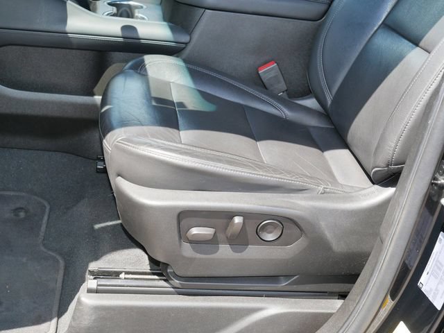 Used 2021 Chevrolet Tahoe Z71 w/ Z71 Signature Package AWD/4WD image 14