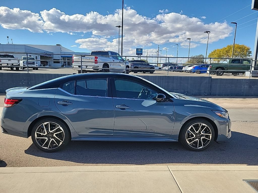 New 2025 Nissan Sentra SR w/ SR Premium Package FWD image 8