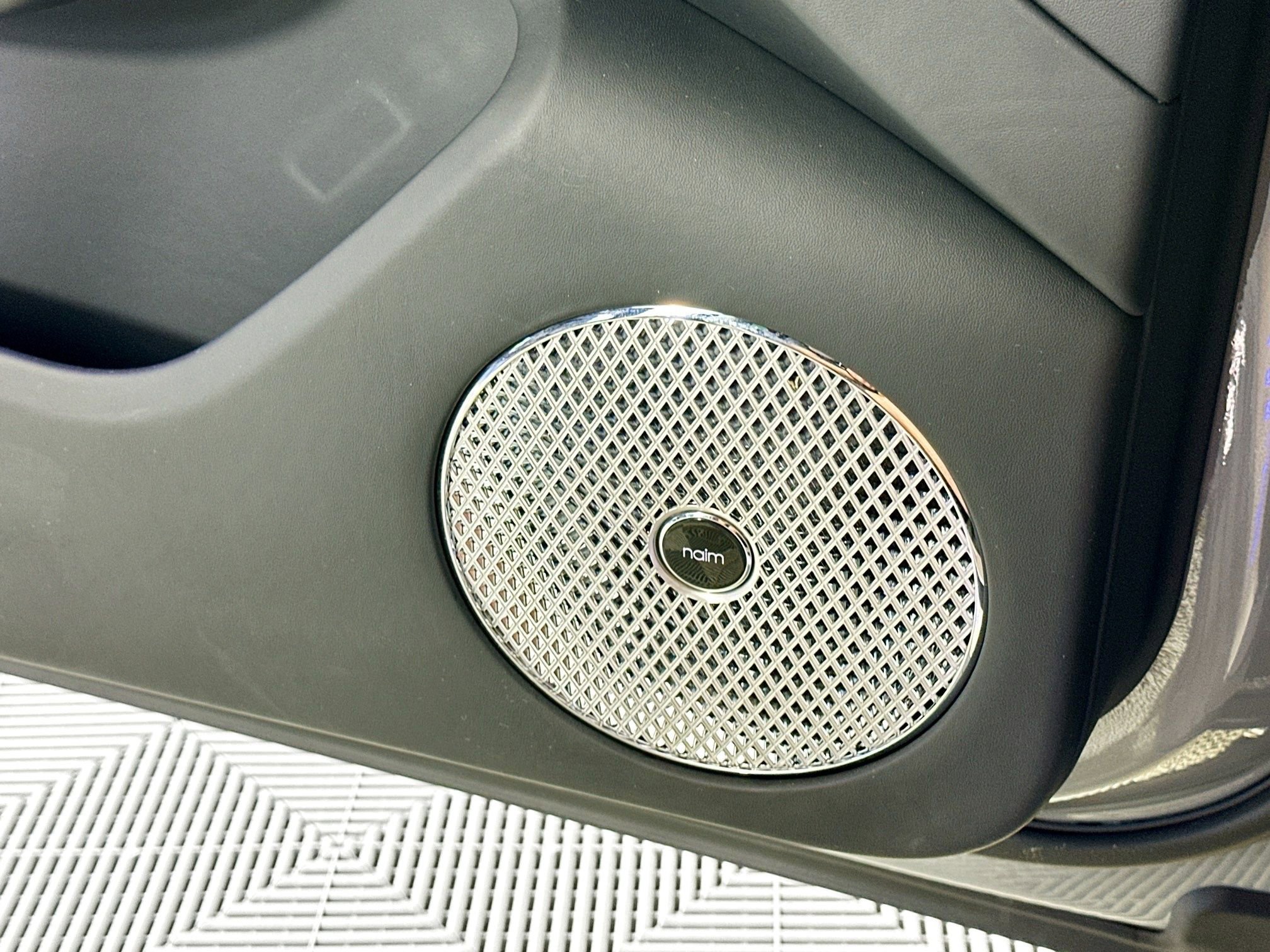 Certified 2024 Bentley Flying Spur W12 image 19