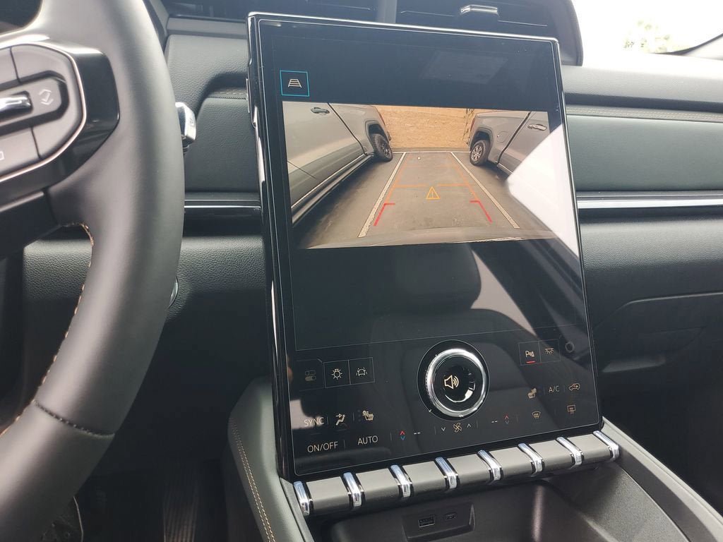 New 2026 GMC Terrain AT4 AWD/4WD image 9