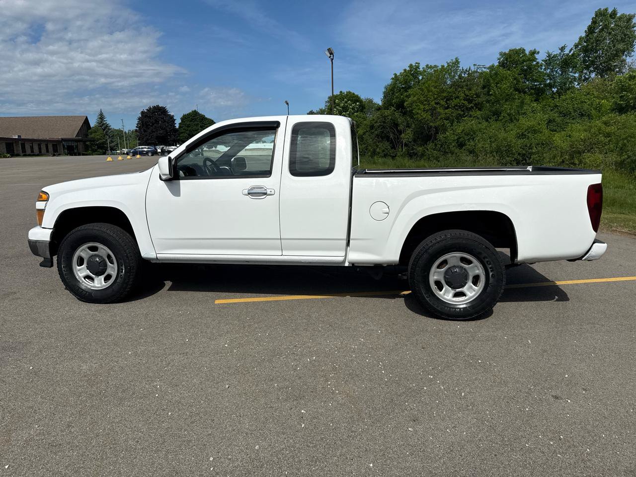 Used 2010 Chevrolet Colorado W/T w/ Power Convenience Package AWD/4WD image 8