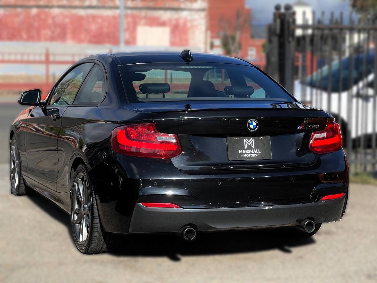 Used 2016 BMW M235i Coupe RWD image 4