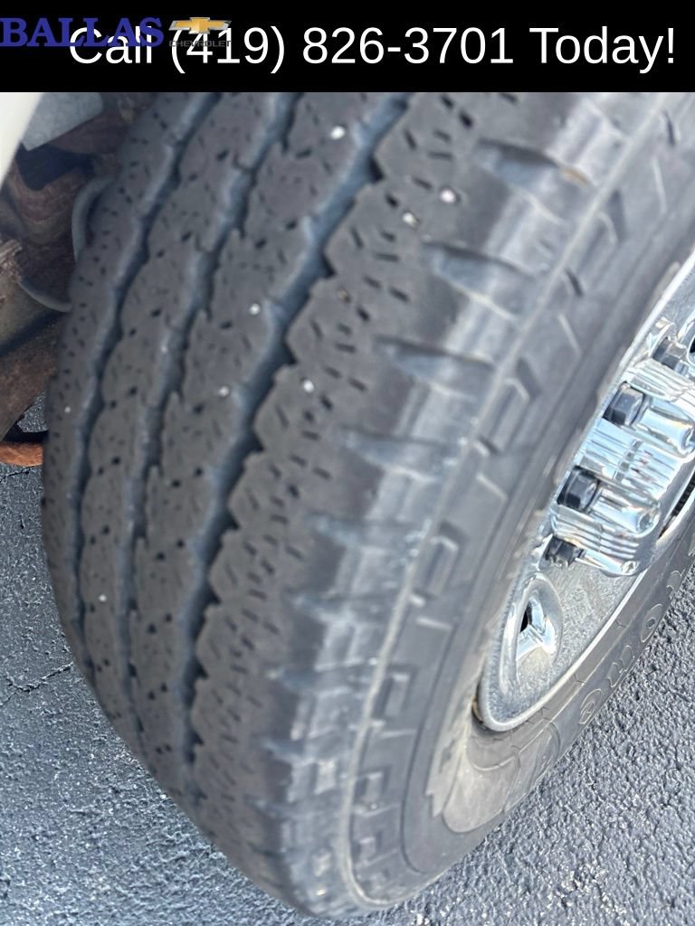 Used 2015 Chevrolet Express 2500 RWD image 12