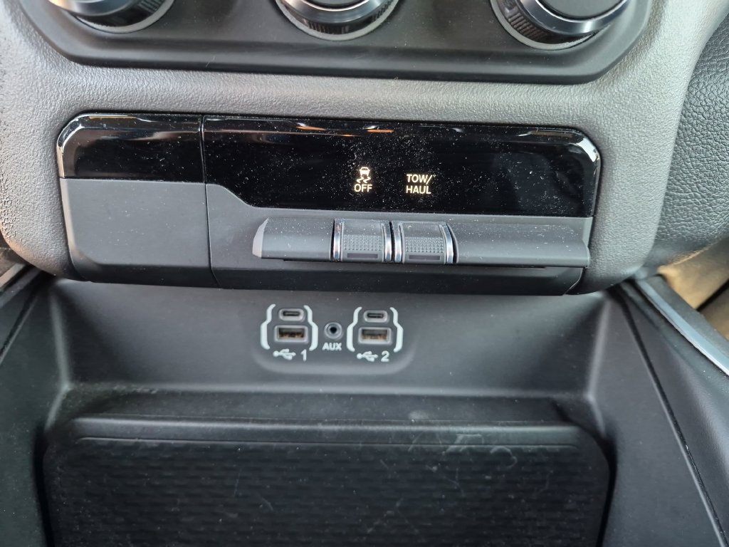 Used 2021 RAM 1500 Big Horn AWD/4WD image 34