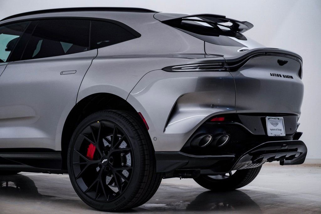New 2026 Aston Martin DBX 707 image 11