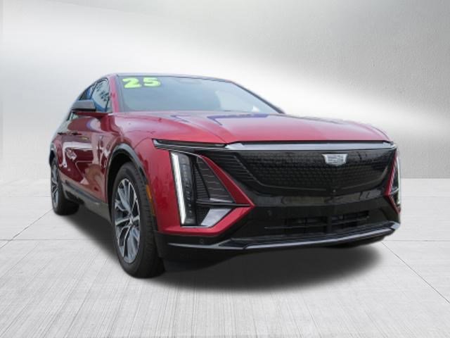 New 2025 Cadillac Lyriq Sport image 9