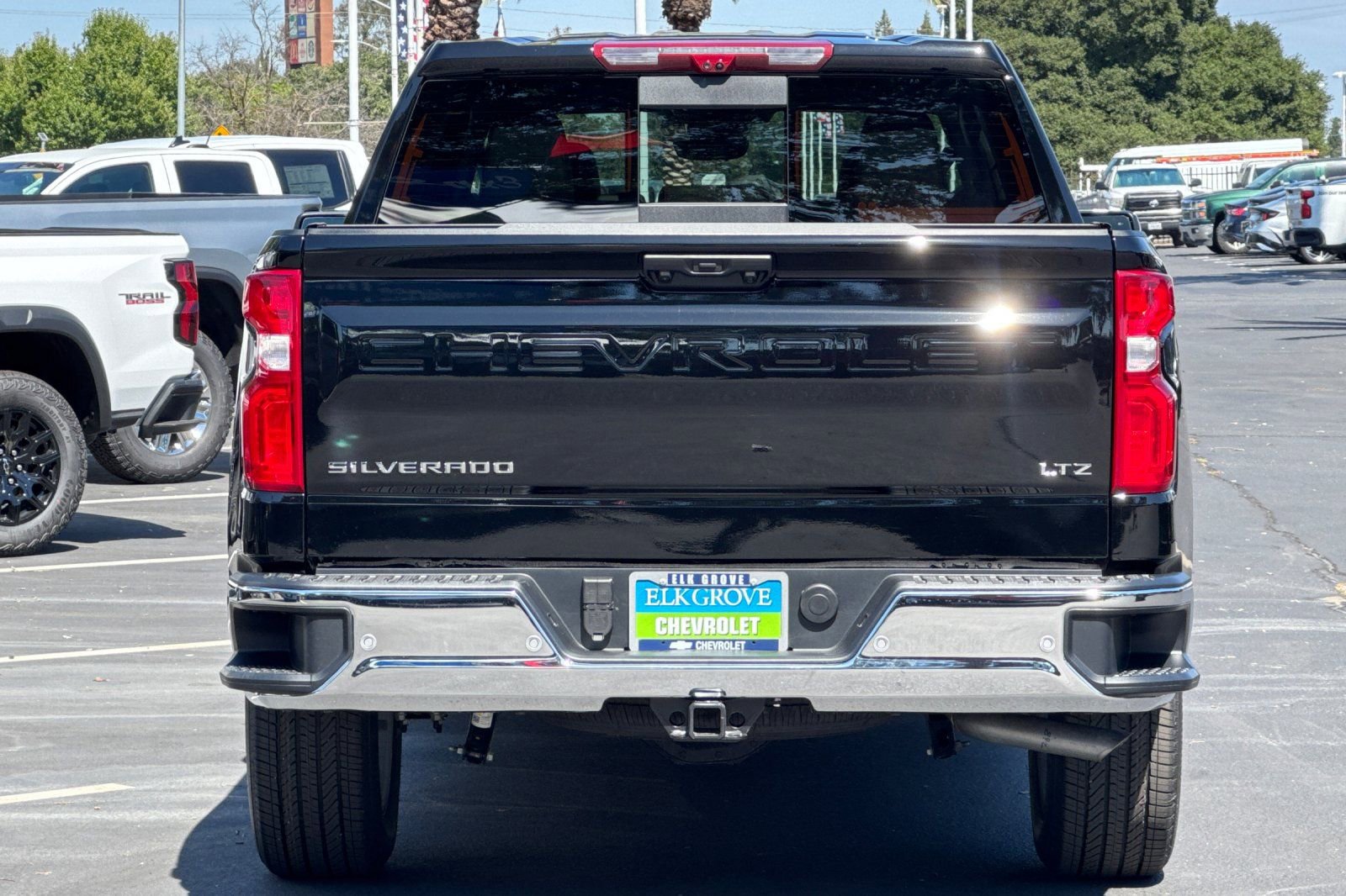 New 2026 Chevrolet Silverado 1500 LTZ w/ Technology Package AWD/4WD image 4