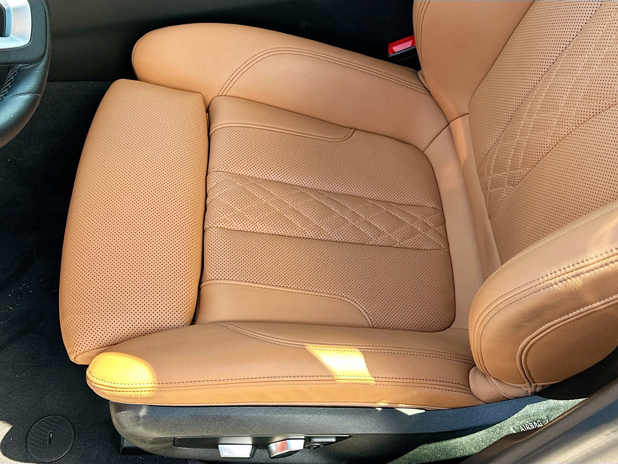 Certified 2023 BMW 530e w/ Premium Package RWD image 20