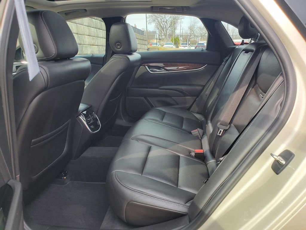 Used 2016 Cadillac XTS Luxury image 39