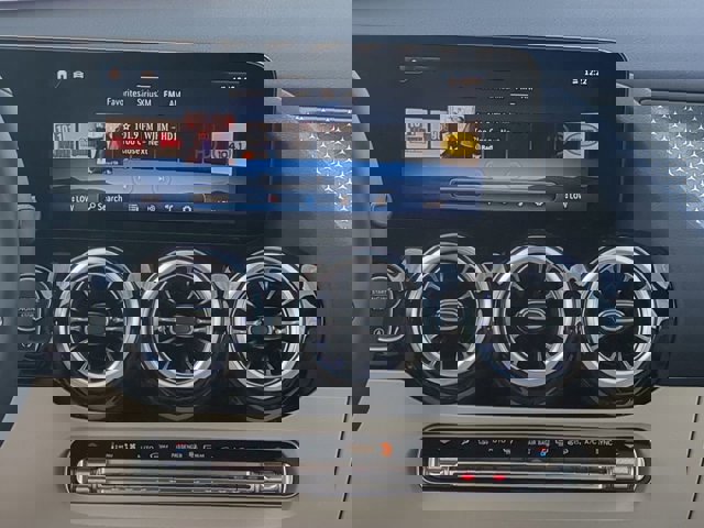 Used 2025 Mercedes-Benz GLA 250 image 17