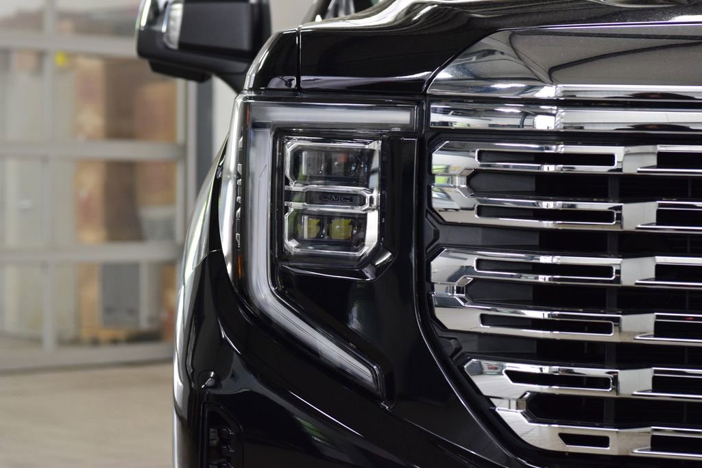 Used 2024 GMC Sierra 1500 Denali w/ Denali Reserve Package AWD/4WD image 12