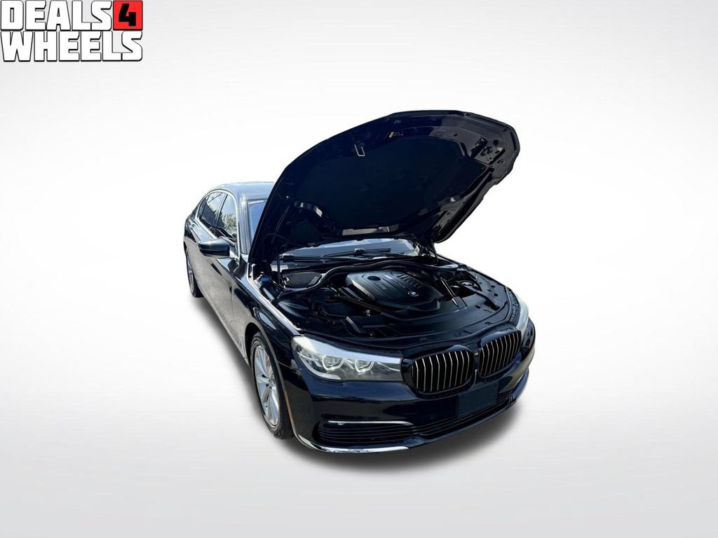 Used 2017 BMW 740i RWD image 4