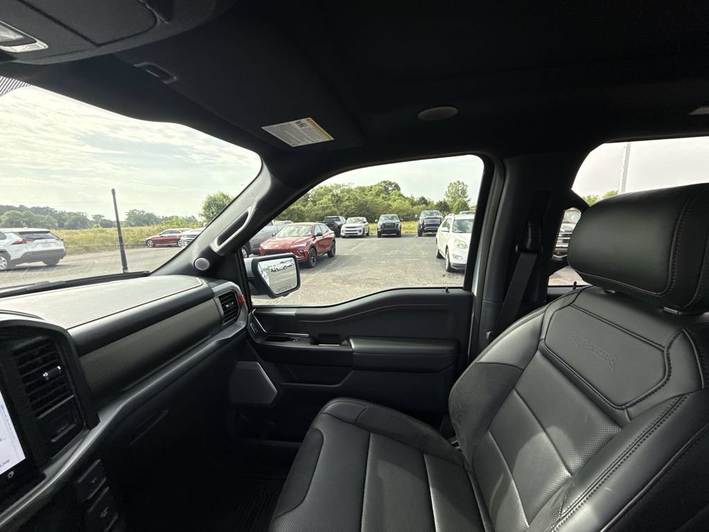 Used 2025 Ford F150 Raptor AWD/4WD image 26