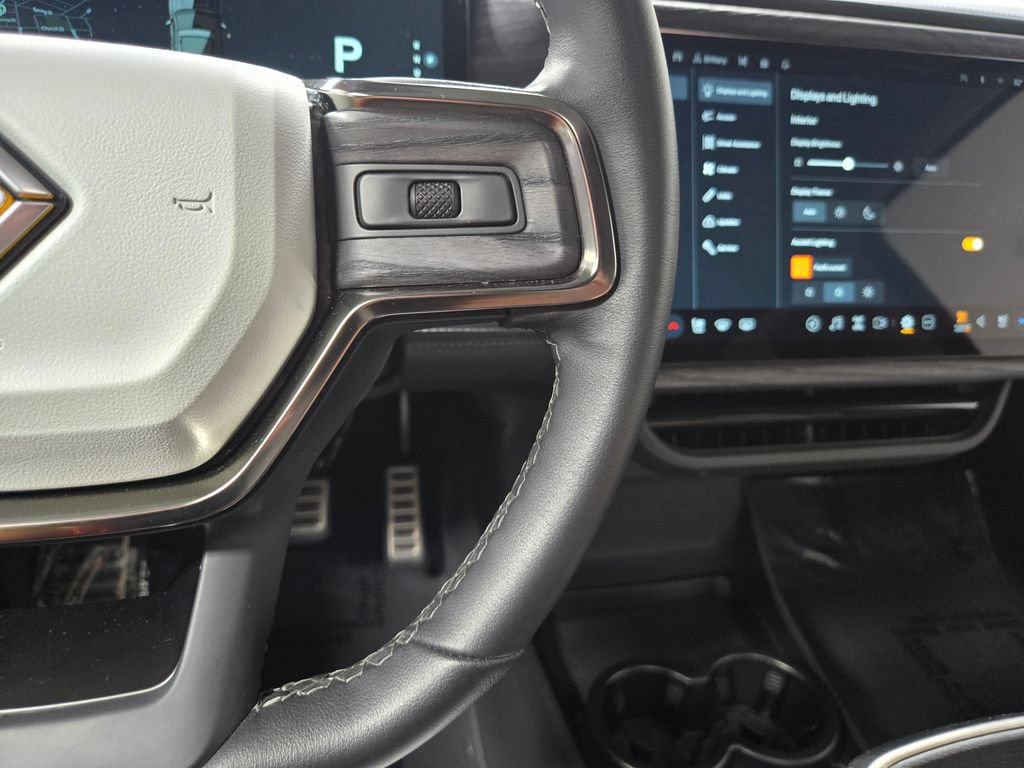Used 2023 Rivian R1S Adventure AWD/4WD image 16