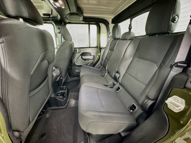 Used 2023 Jeep Gladiator Sport AWD/4WD image 27