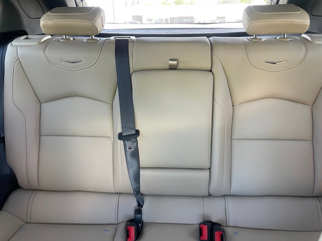 Used 2025 Cadillac XT4 Premium Luxury w/ Technology Package FWD image 12