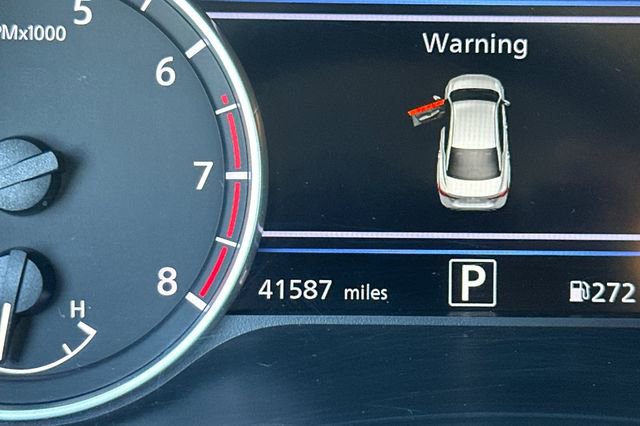 Used 2023 Nissan Sentra SR w/ Midnight Edition Package image 28