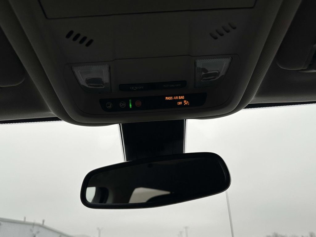 Certified 2023 GMC Terrain SLE image 30