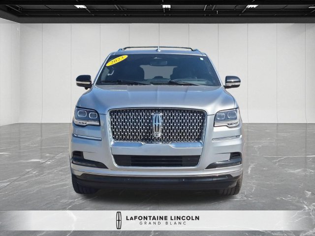 Used 2023 Lincoln Navigator Reserve AWD/4WD image 8