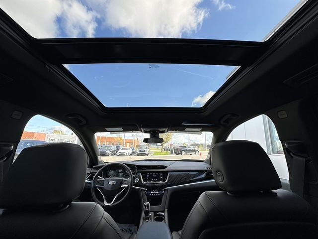 Certified 2024 Cadillac XT6 Premium Luxury w/ LPO, Floor Liner Package AWD/4WD image 40