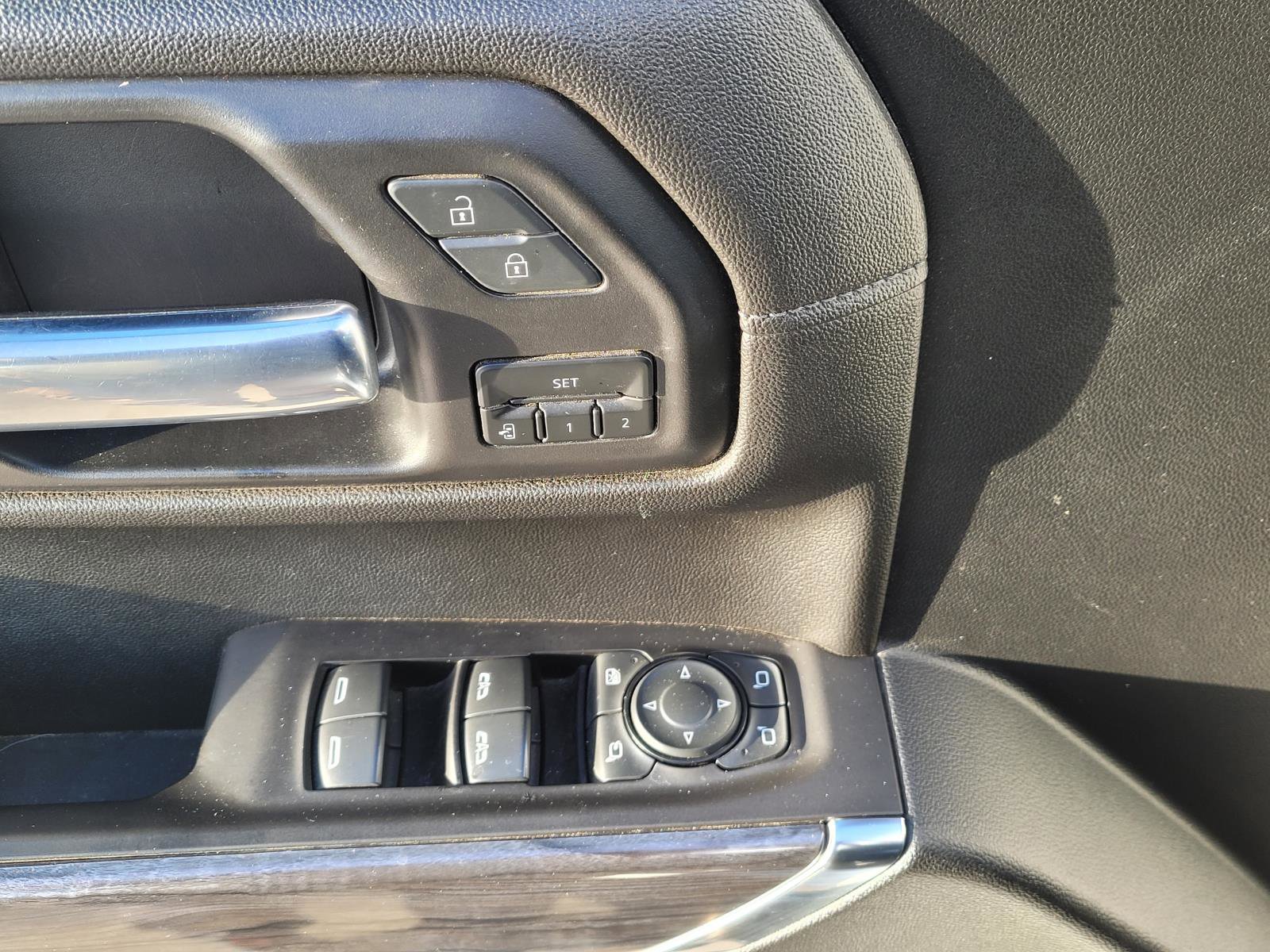 Used 2021 Chevrolet Silverado 1500 LTZ w/ LTZ Convenience Package II image 25