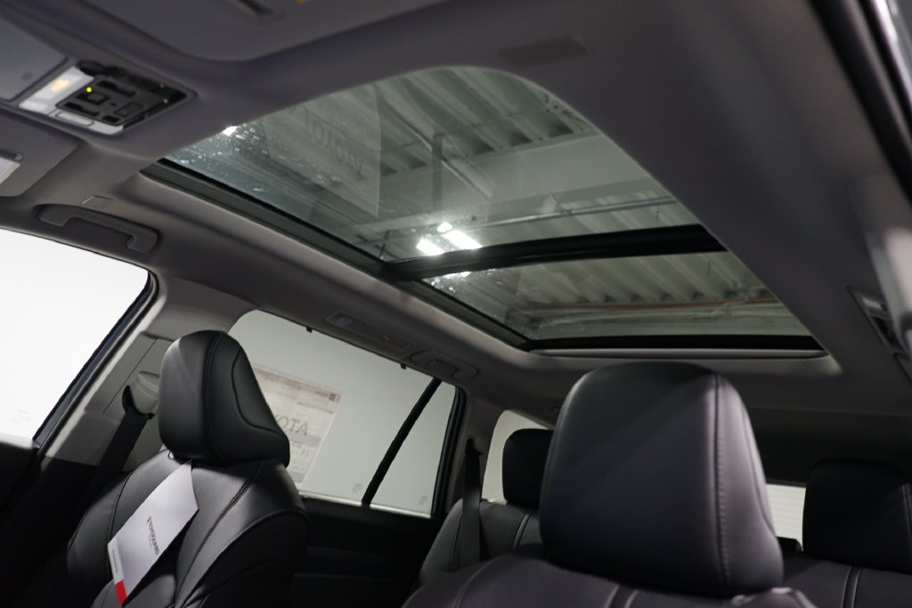 New 2026 Toyota Grand Highlander FWD image 36