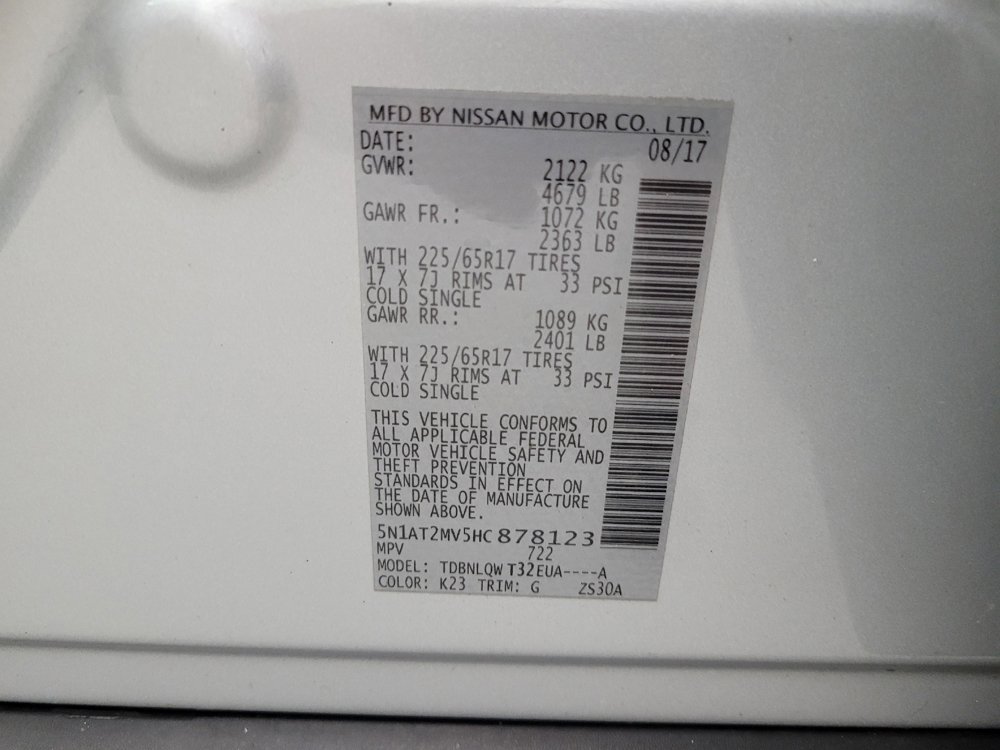 Used 2017 Nissan Rogue SV AWD/4WD image 33