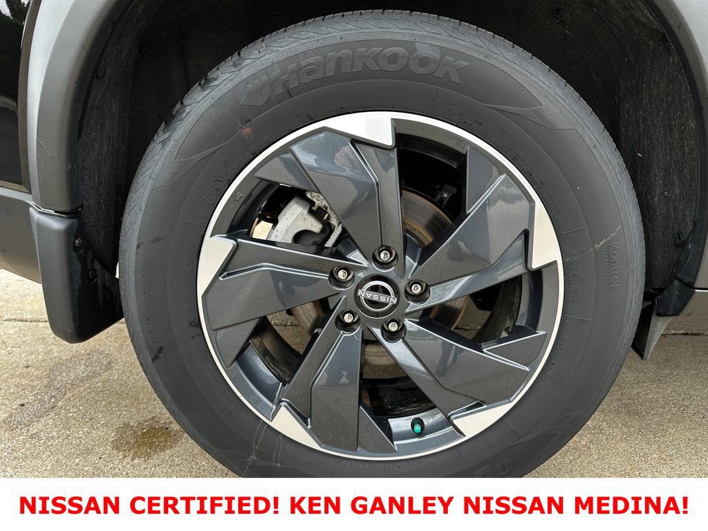 Certified 2026 Nissan Rogue SV AWD/4WD image 21