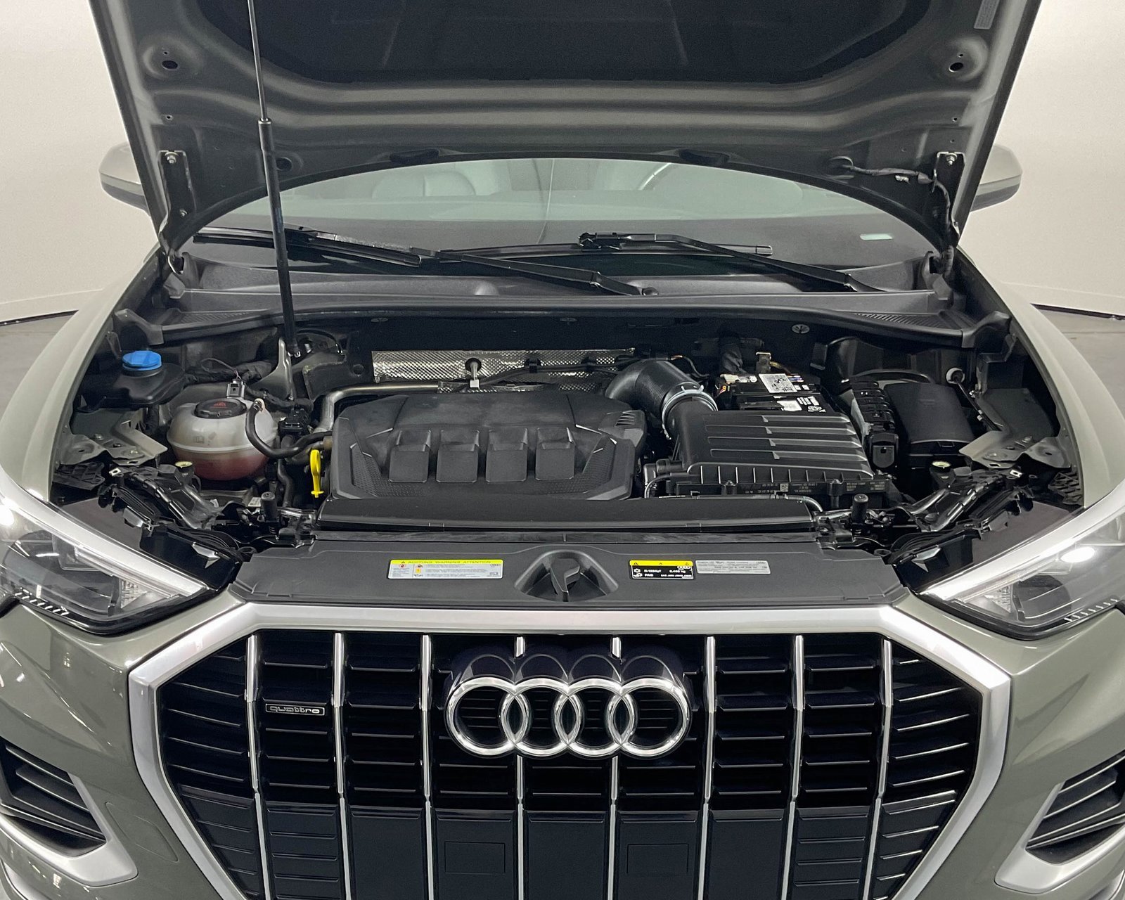 Used 2020 Audi Q3 2.0T Premium image 24