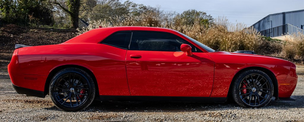 Used 2022 Dodge Challenger R/T w/ Plus Package RWD image 6