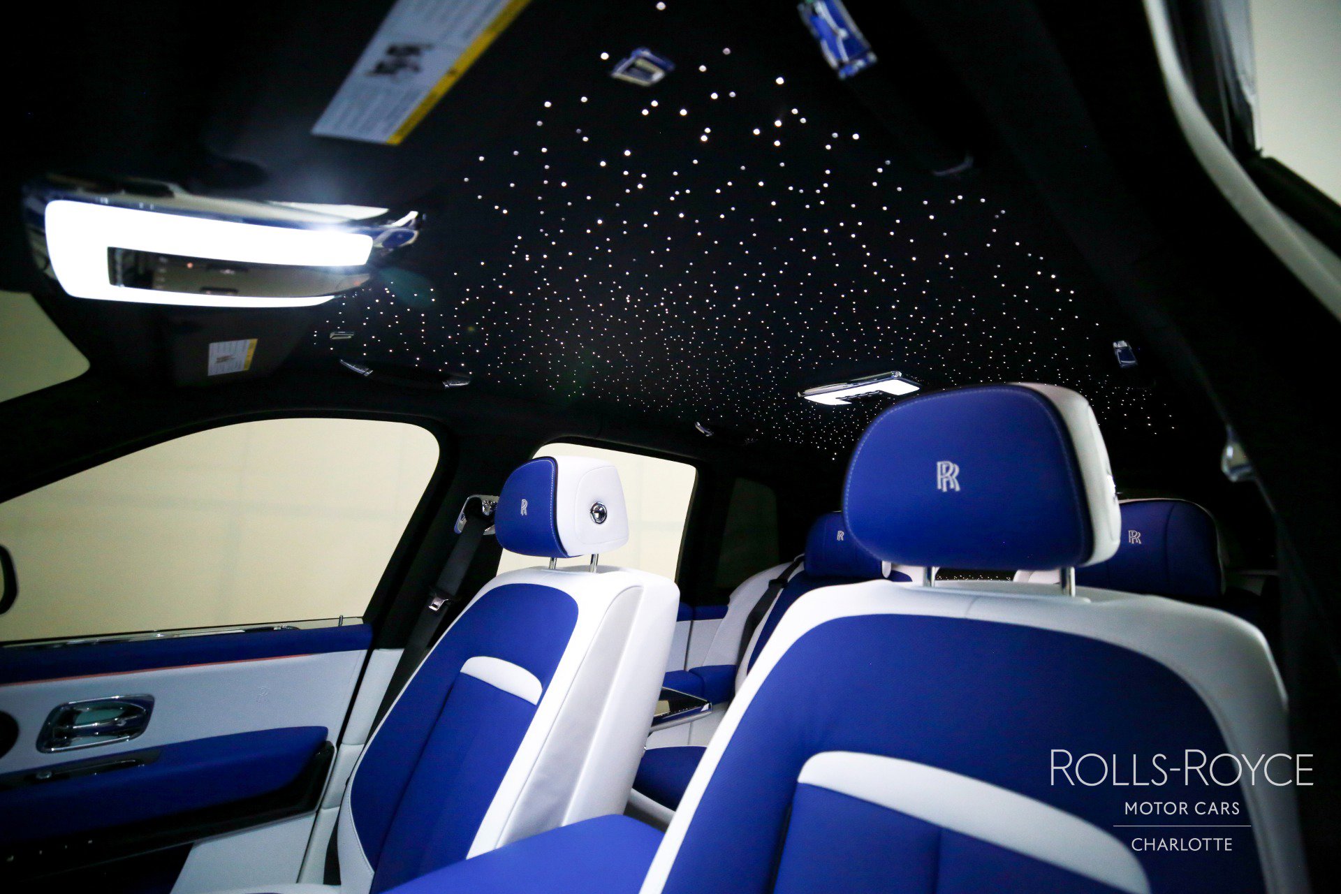 Used 2023 Rolls-Royce Cullinan Black Badge w/ Driver's Package image 12