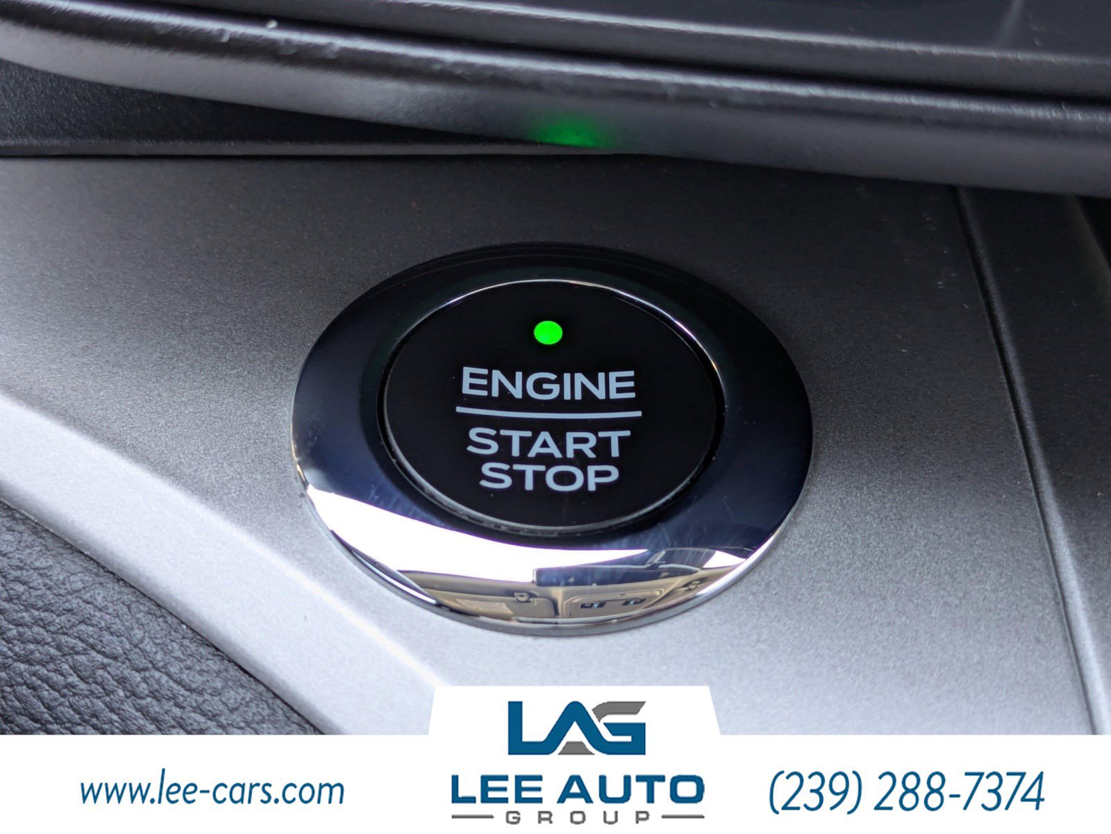 Used 2021 Ford Explorer XLT AWD/4WD image 30