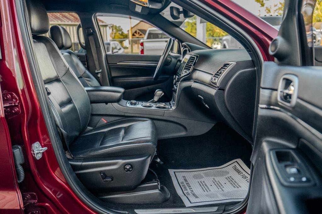 Used 2019 Jeep Grand Cherokee Limited AWD/4WD image 23