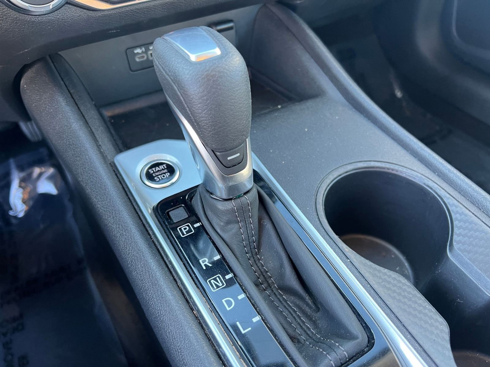 Used 2025 Nissan Altima 2.5 SV image 41