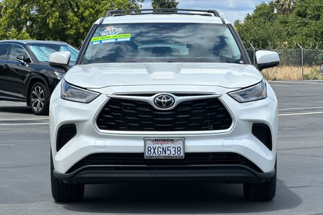 Used 2021 Toyota Highlander L AWD/4WD image 6