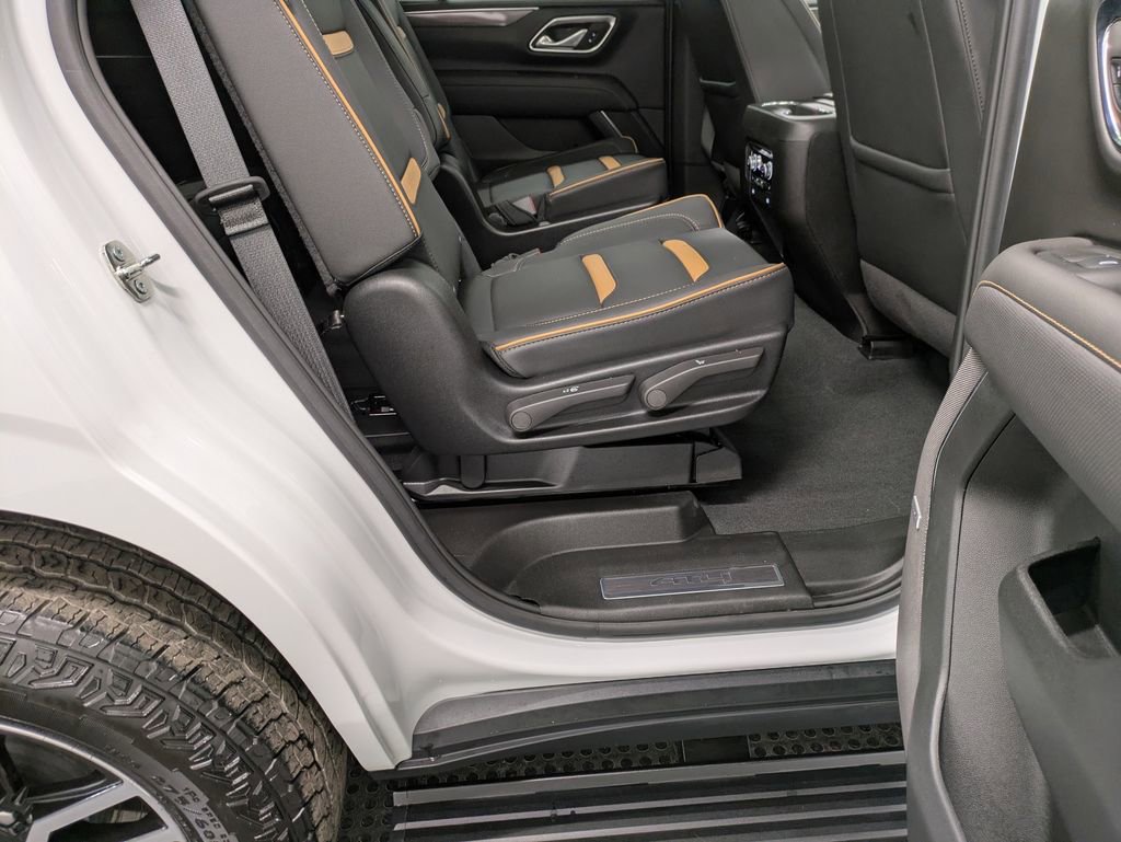 Used 2024 GMC Yukon AT4 w/ AT4 Premium Plus Package image 28