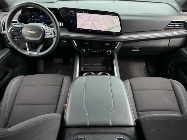 Used 2025 Chevrolet Tahoe LS AWD/4WD image 12