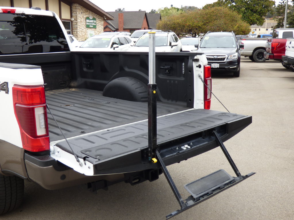 Used 2021 Ford F350 King Ranch w/ King Ranch Ultimate Package AWD/4WD image 13