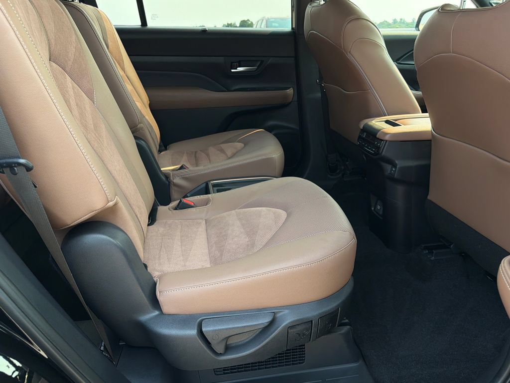 Used 2026 Toyota Grand Highlander AWD Hybrid image 15