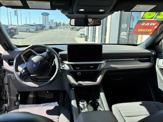 Used 2026 Ford Explorer ST-Line w/ ST-Line Street Pack RWD image 7