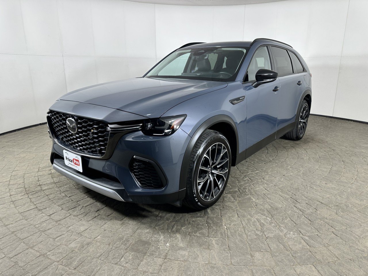 Used 2025 MAZDA CX-70 Plug-In Hybrid w/ Premium Pkg image 4