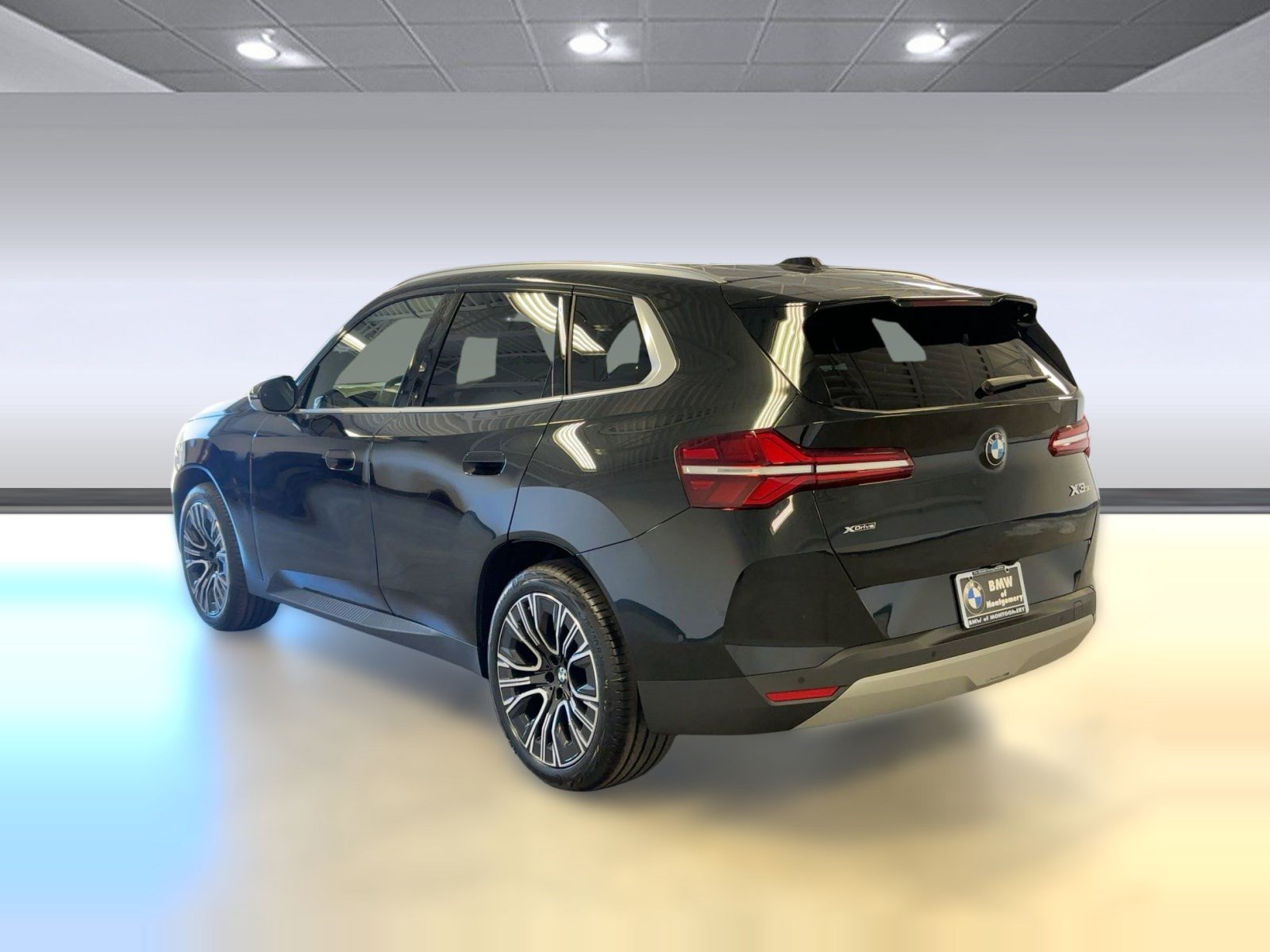 Used 2026 BMW X3 xDrive30i w/ Convenience Package AWD/4WD image 2
