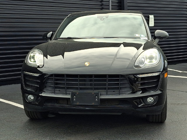 Used 2018 Porsche Macan Sport Edition AWD/4WD image 8