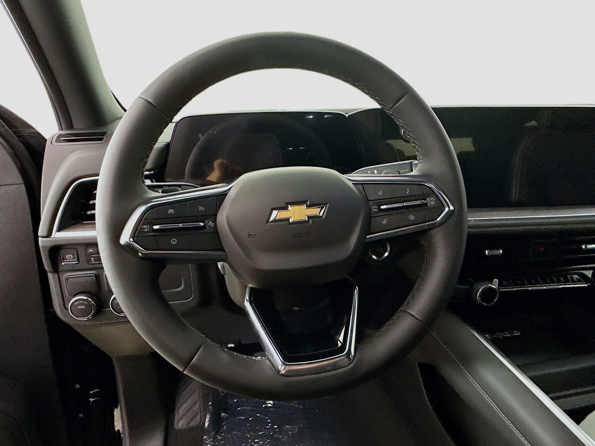 New 2026 Chevrolet Suburban Premier RWD image 13