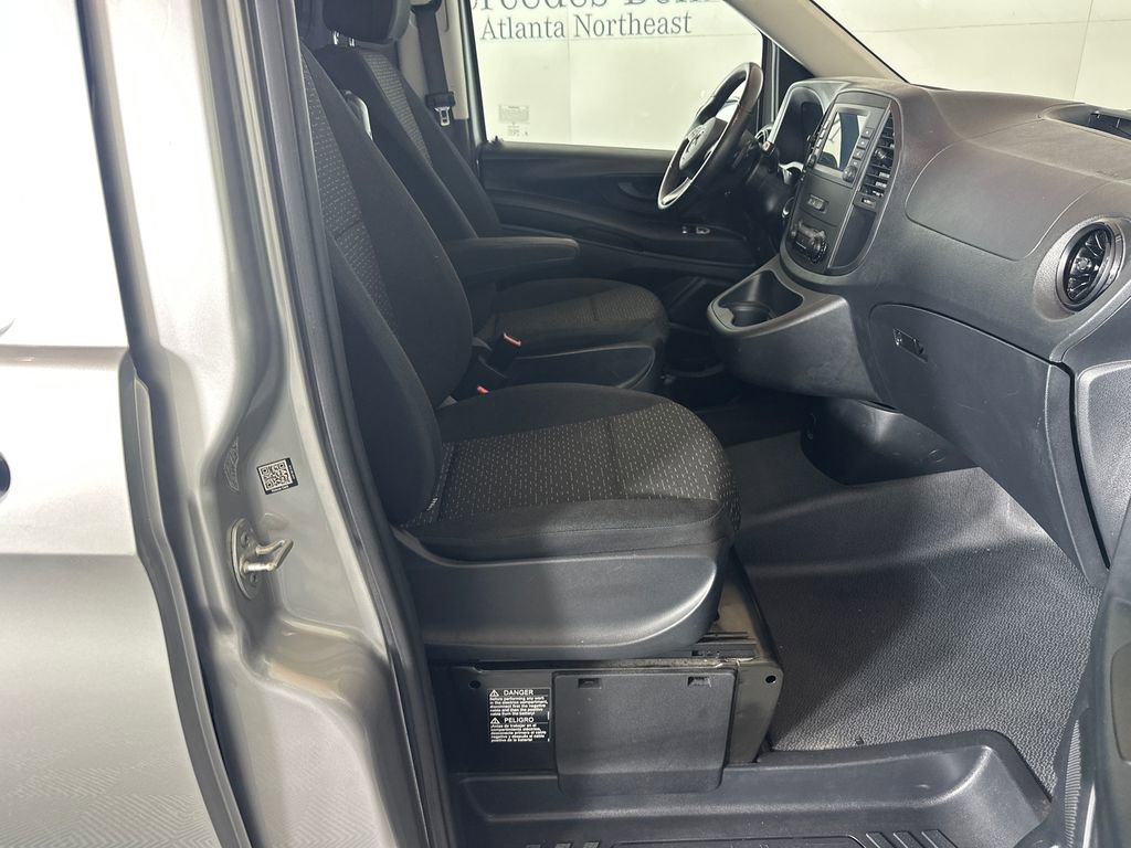 Used 2023 Mercedes-Benz Metris image 13
